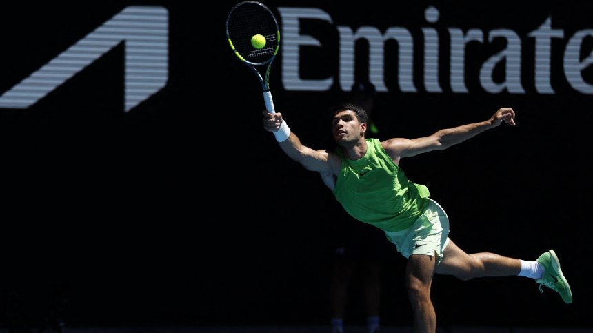 Алкарас преодоля германец и продължава убедително на Australian Open