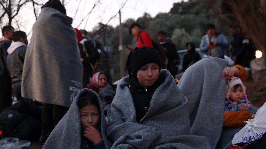 Мигранти атакуват Гърция през р. Марица, други се връщат в Истанбул (Обновена)