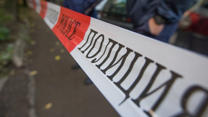 Ужасяващо: Мъж от Годеч съсече с брадва собствената си майка