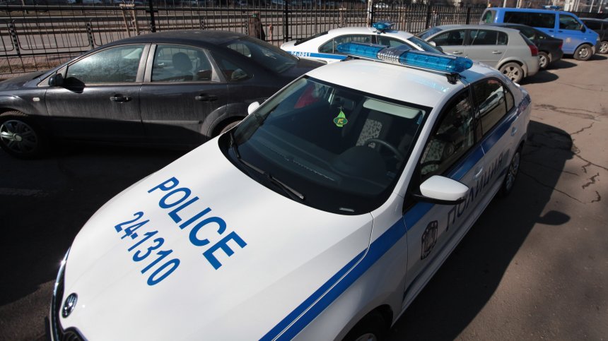 Задържаха шофьор с 2,71 промила алкохол след удар на 4 паркирани коли в София