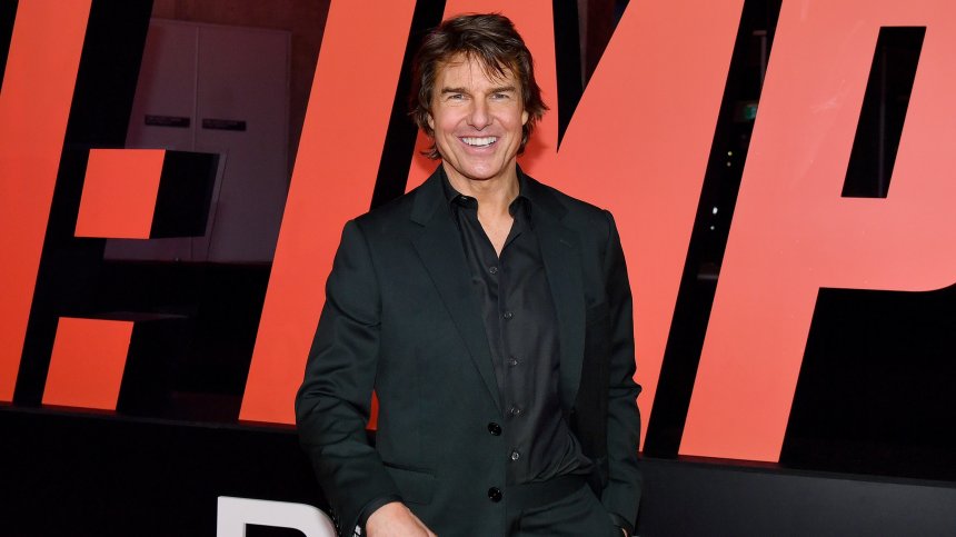 Том Круз излиза с руски модел на 36 години?