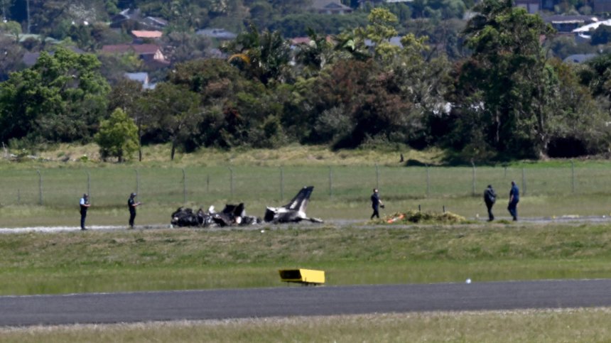 Трима души загинаха при самолетна катастрофа в Австралия