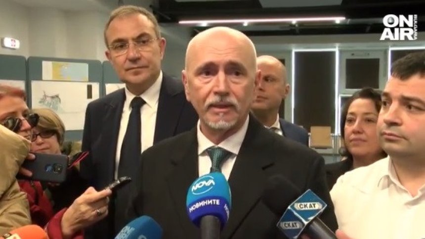 Събев: Забраната за влизане на руски кораби няма да засегне доставчиците на стратегически суровини