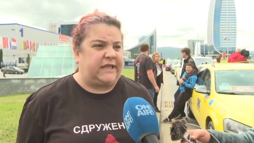 Протест срещу беззаконието на пътя: "Децата ни умират между ламарини" (ВИДЕО+СНИМКИ)