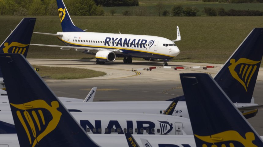 Глобиха Ryanair с 4,2 млн. евро за невъзстановяване на билети за отменени полети