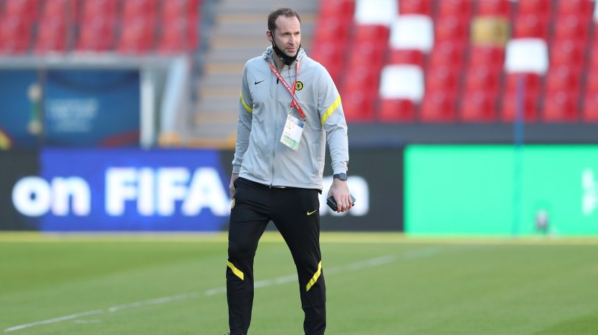 Петър Чех го може и на леда, смени футбола с хокей