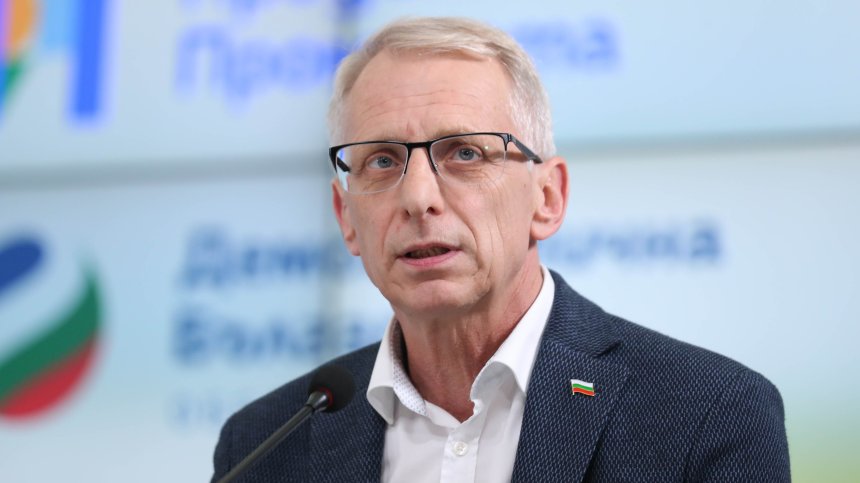 Николай Денков отговори на Делян Пеевски за разпространените чатове