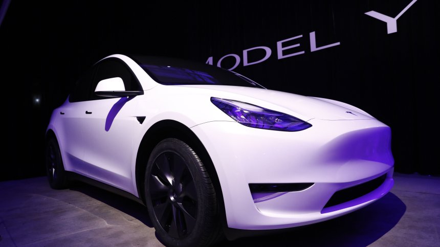 Пекин одобри продажбата на Model Y на Tesla
