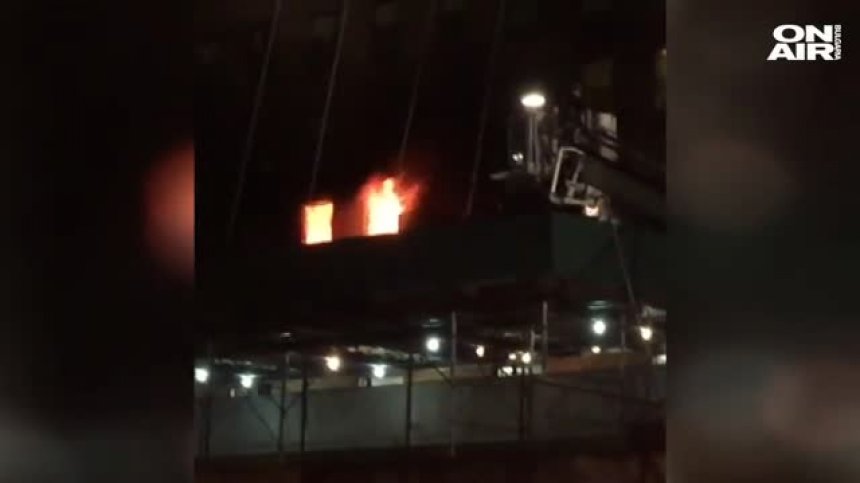 26 души бяха ранени при пожар в 33-етажна сграда в Манхатън