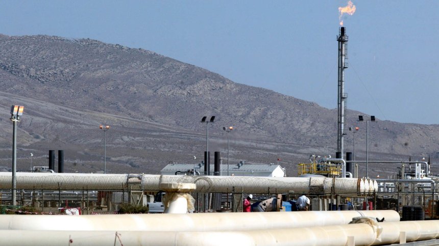 Сърбия подписа с Азербайджан доставки на газ през България