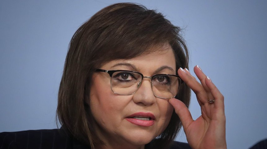 Нинова: НС да отмени решението за зърното, управляващите оглупяват все повече