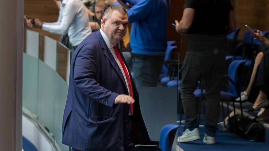 Пеевски, Борисов и преформатирането на властта