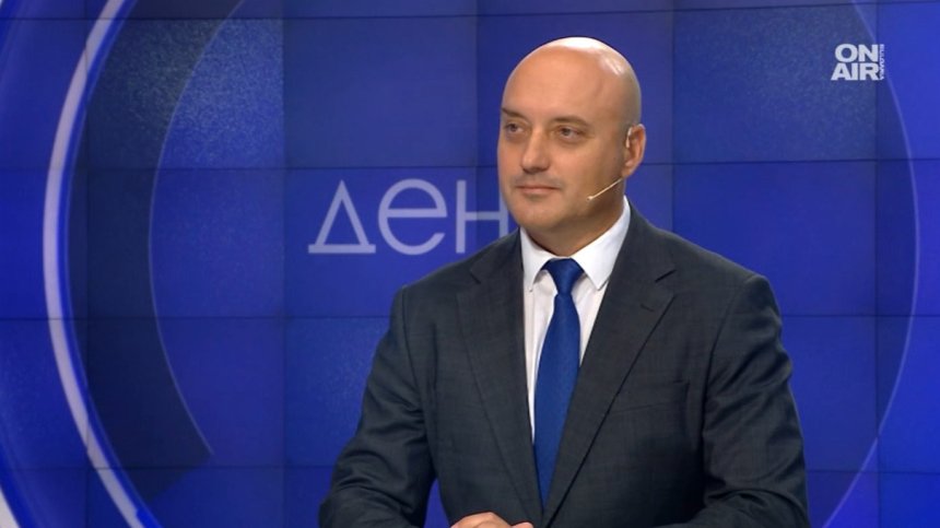Доц. Атанас Славов: Имаме сериозни аргументи за вота на недоверие