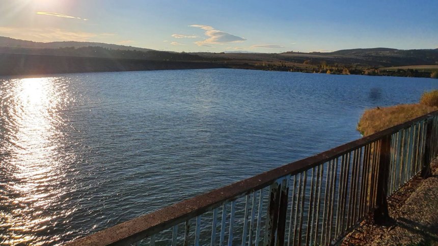 Полицаи откриха безжизненото тяло на мъж в язовир Дяково