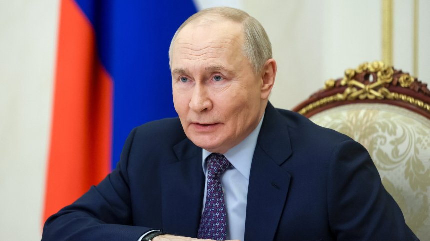 От бойното поле до медиите: Как дезинформацията на Путин се сблъсква с фактите