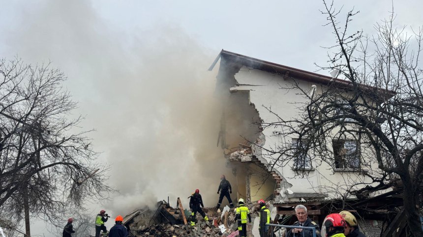 Основната версия за взрива в Банкя е изтичане на газ