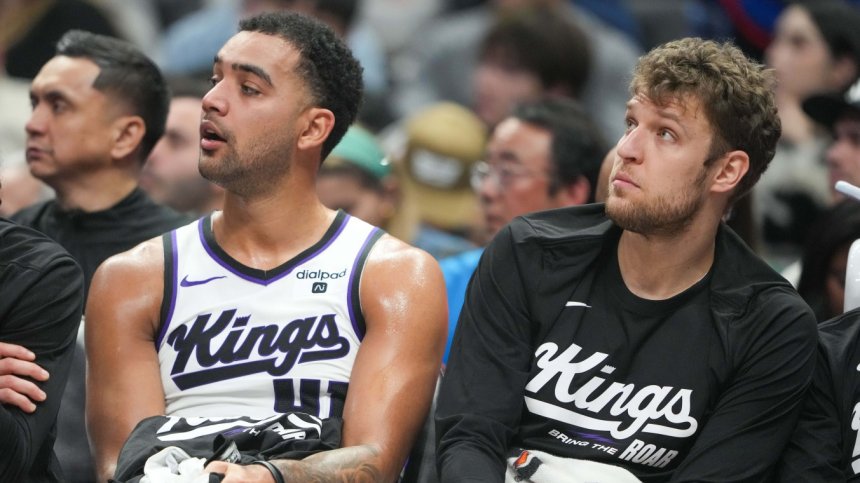 "Маями Хийт" прекъсна победната серия на "Сакраменто", Везенков още лекува травма