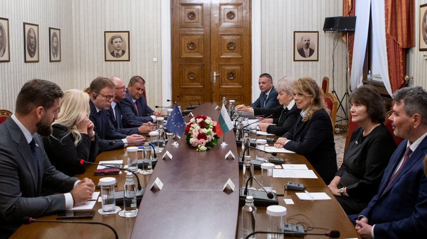 Йотова предлага форум за сигурност в Черно море с участието на шестте крайбрежни държави