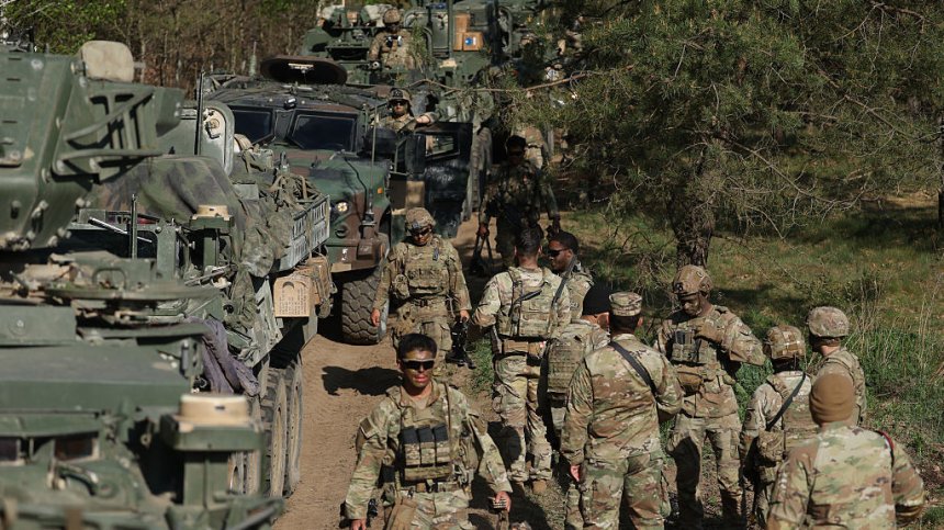 Тръмп изпраща още 5000 американски войници в Полша след напрежение в НАТО
