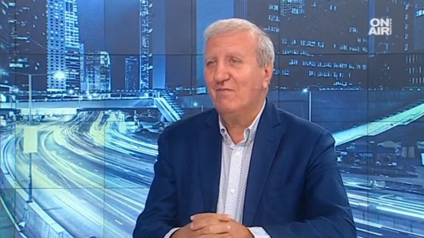 Александър Томов: Президентът е връзката между институциите