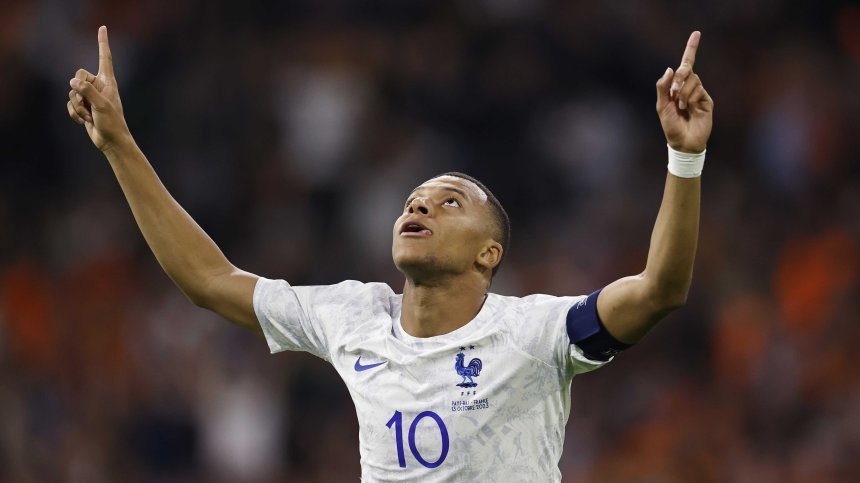 Дешан: С Мбапе на терена няма за какво да се тревожиш, всява страх у съперниците