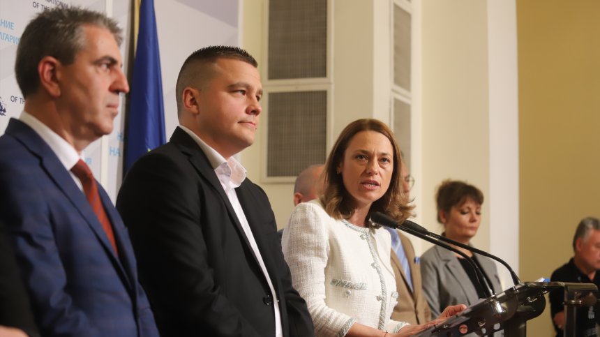 Балабанов: Бих поканил Петков на детектор на лъжата за бележката за вето на РСМ