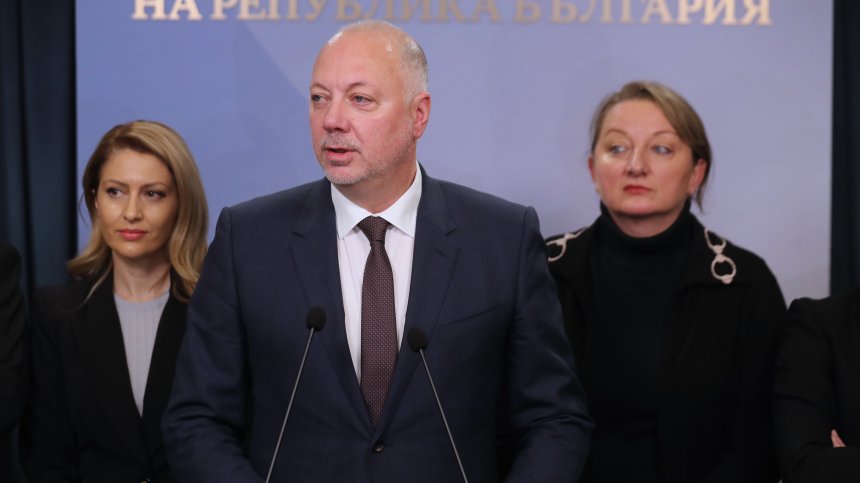 България ще спасява Северна Македония със спешни доставки на мазут