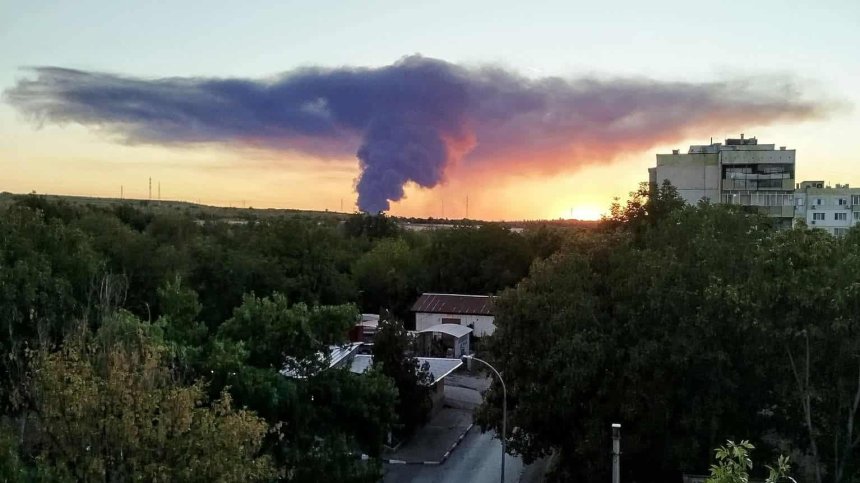 Пожарът край бившата рафинерия "Плама" в Плевен е локализиран