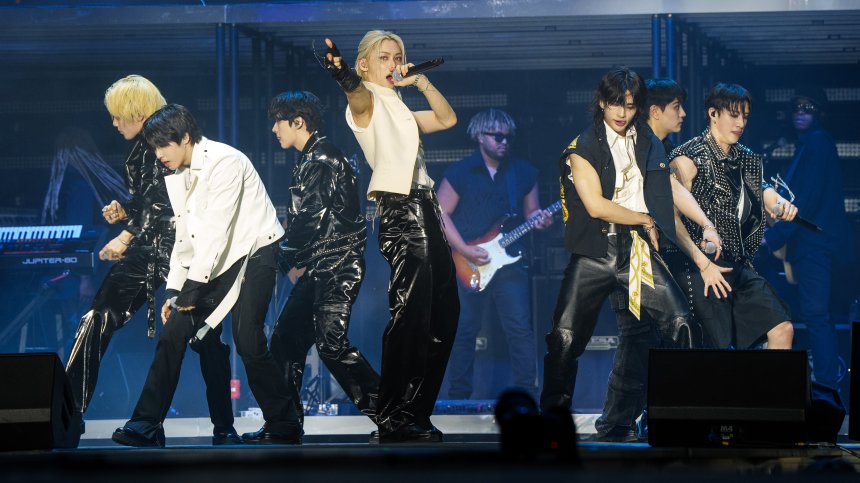 Тайната на K-POP звездите: Труд, тренировки и лишения