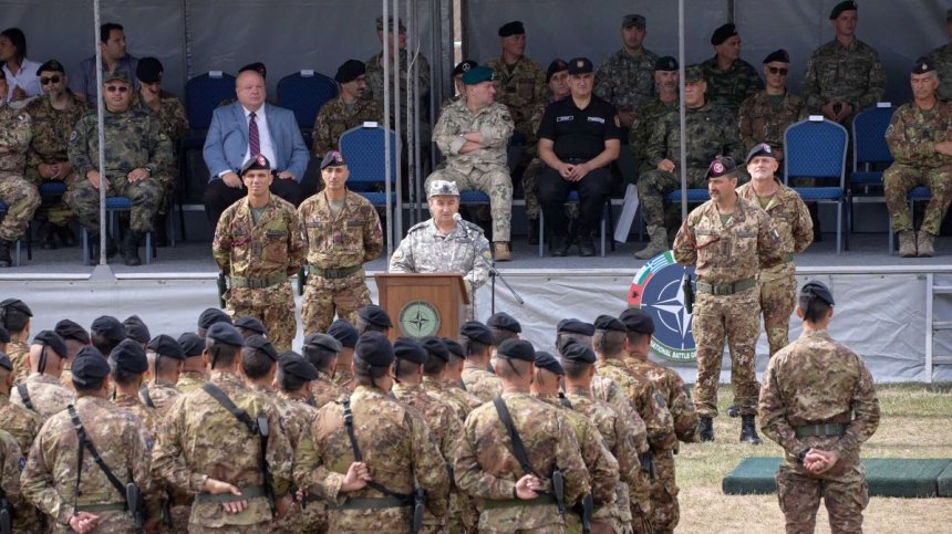 Нова група италиански военни влезе в състава на многонационалната бойна група в България