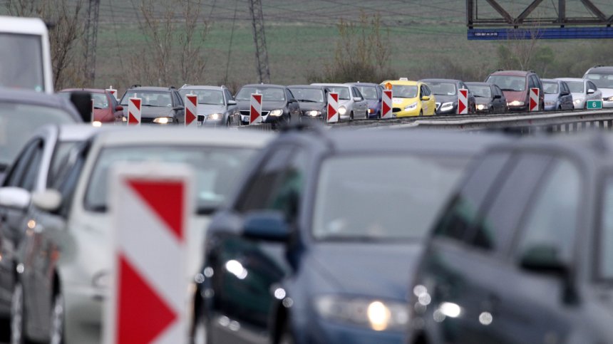 Движението в тунел "Траянови врата" в посока Бургас ще бъде само в активната лента