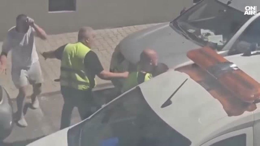 Повдигнаха обвинение на единия побойник от ЦГМ след скандала заради скоба
