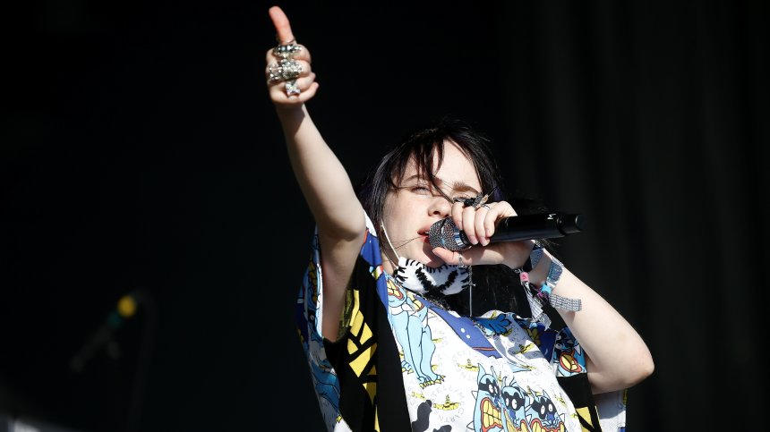 Тийнейджърка триумфира на наградите на MTV