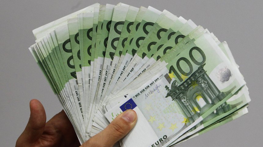 €17 млн. раздава правителството на Кипър за Коледа на социално слаби хора