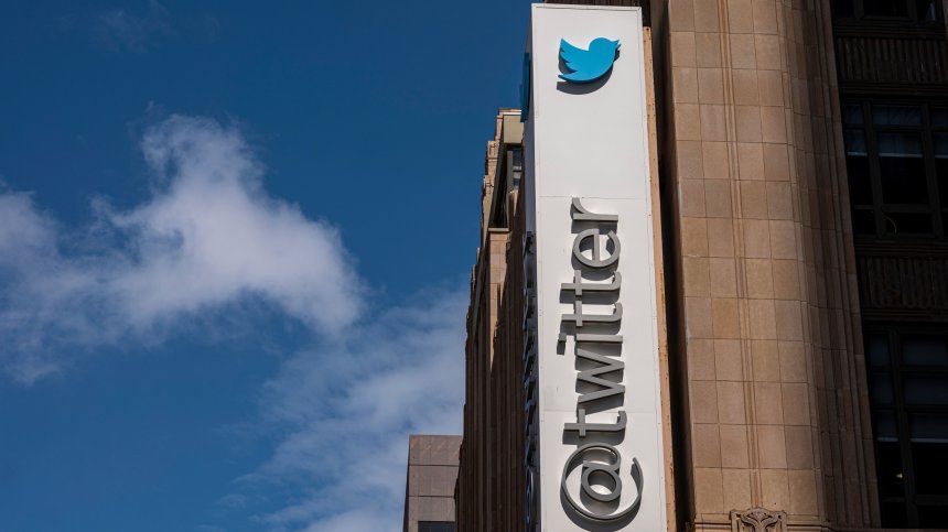 Големи клиенти премахват рекламите си в Twitter заради туитове, свързани с детска порнография