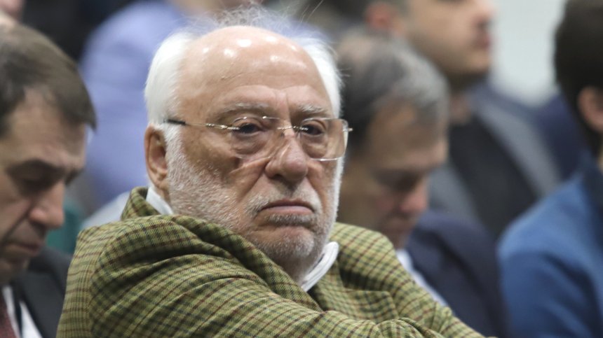 Емилиян Гебрев: България е основен оръжеен доставчик за страни от бившия Варшавски договор