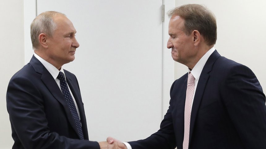 Украйна се кани да си прибере суперяхта на близкия до Путин Медведчук