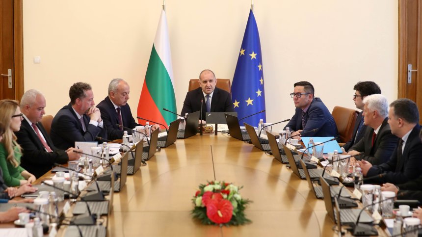 Бюджет 2026: Правителството с важна новина за минималната работна заплата