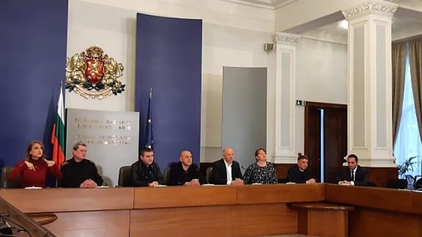 Държавата обяви новите кризисни мерки срещу заразата