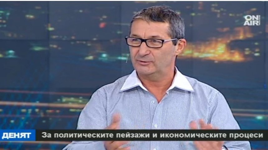 Хора като Марешки тровят политическото пространство, отсече Владимир Каролев