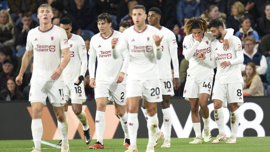 "Манчестър Юнайтед" разби "Кристъл Палас" за Купата на лигата