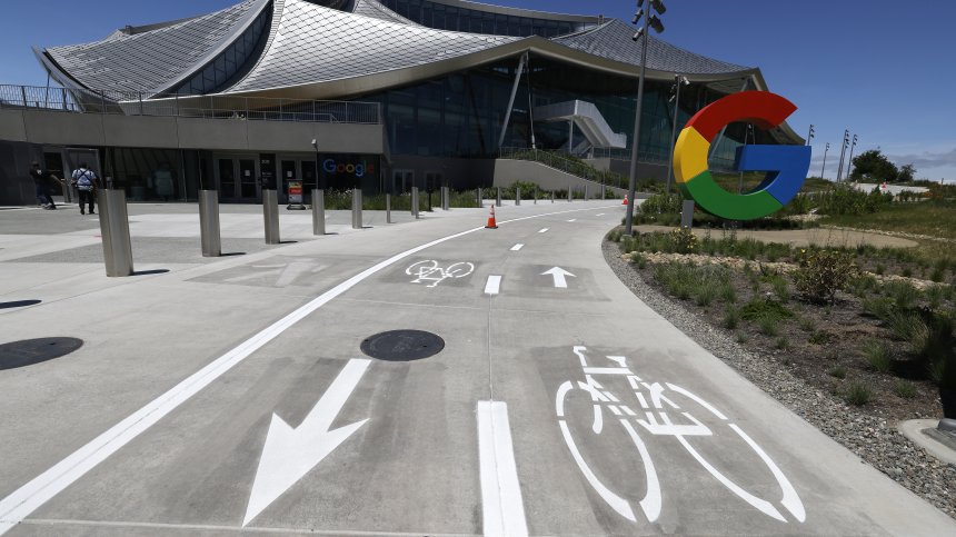 Google връща служителите си в офиса на електрически скутери