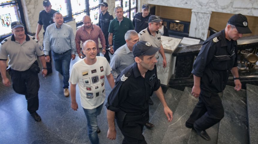 Полицаите от делото "Чората": Невинни сме, но 14 години живеем с петното убийци
