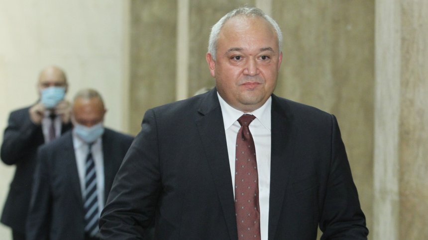 Сменят шефовете на 7 РПУ-та в София заради случаи като този със Семерджиев