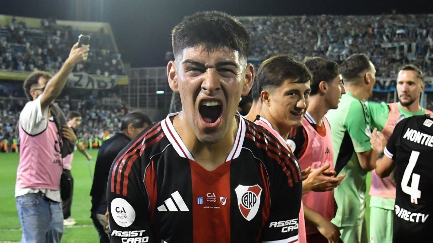 От улицата до националния отбор на Аржентина: Невероятният път на Лаутаро Риверо