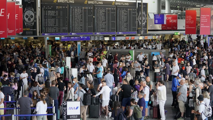 Летищата в Германия очакват помощ от стотици чуждестранни работници