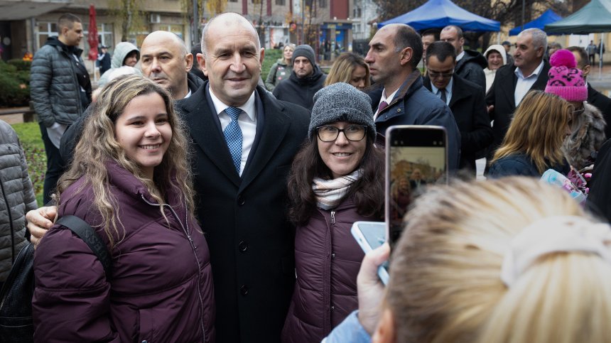 Радев: Ботевград пази историята, традициите и се развива с поглед към бъдещето (+СНИМКИ)