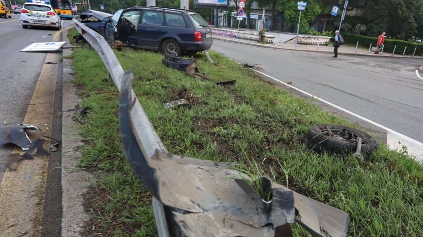 Двама загинали и 27 ранени в катастрофи за денонощието