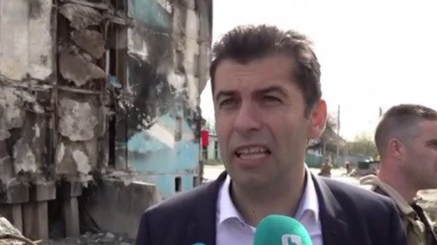 Петков до масов гроб в Буча: Ще легнем ли спокойни, ако не дадем военна помощ?