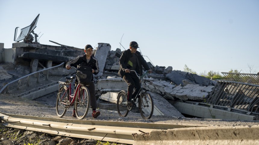 САЩ с нова военна помощ за Украйна. В Мариупол: Видях Ада и най-тъжните детски очи